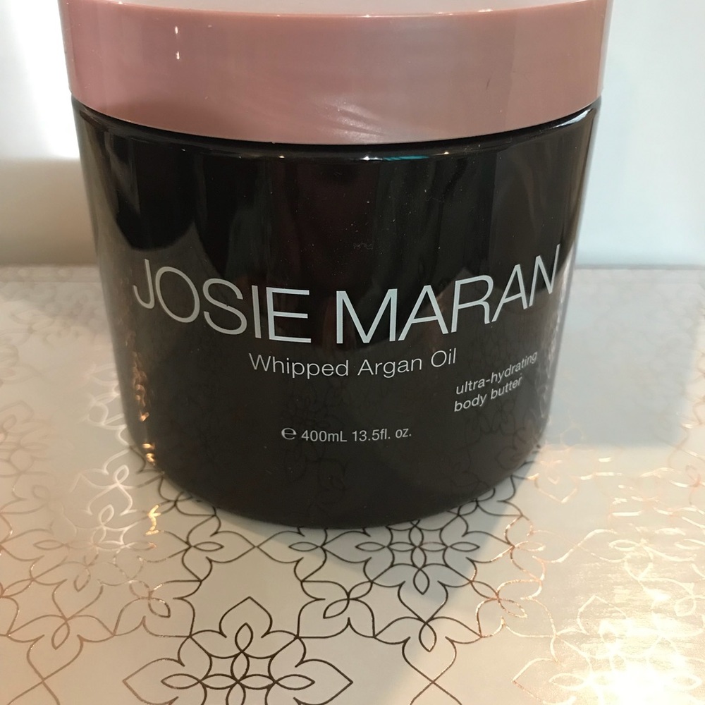 Giant anniversary blend of JOSIE MARAN